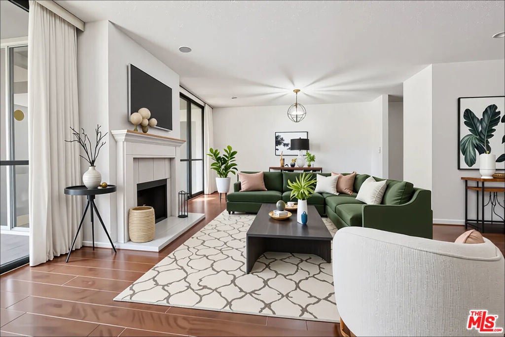 Photo of Listing #25533031