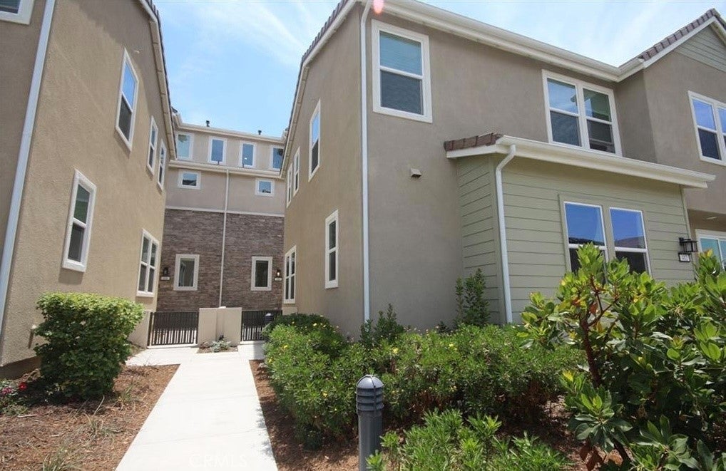 Photo of Listing #OC25096012