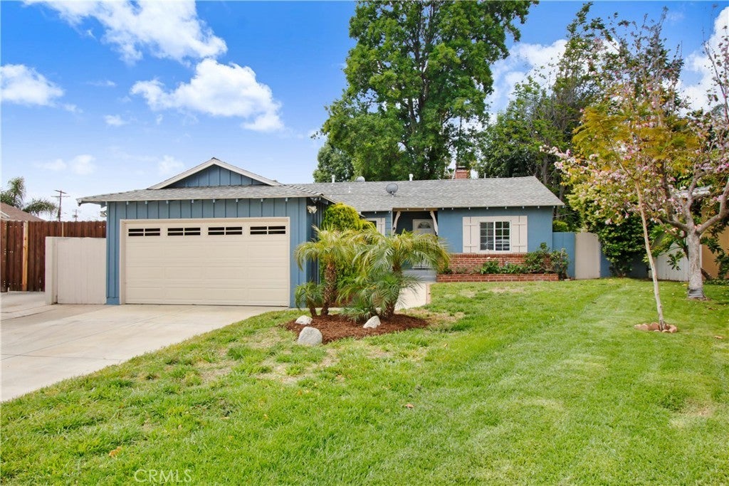 Photo of Listing #SR25097107