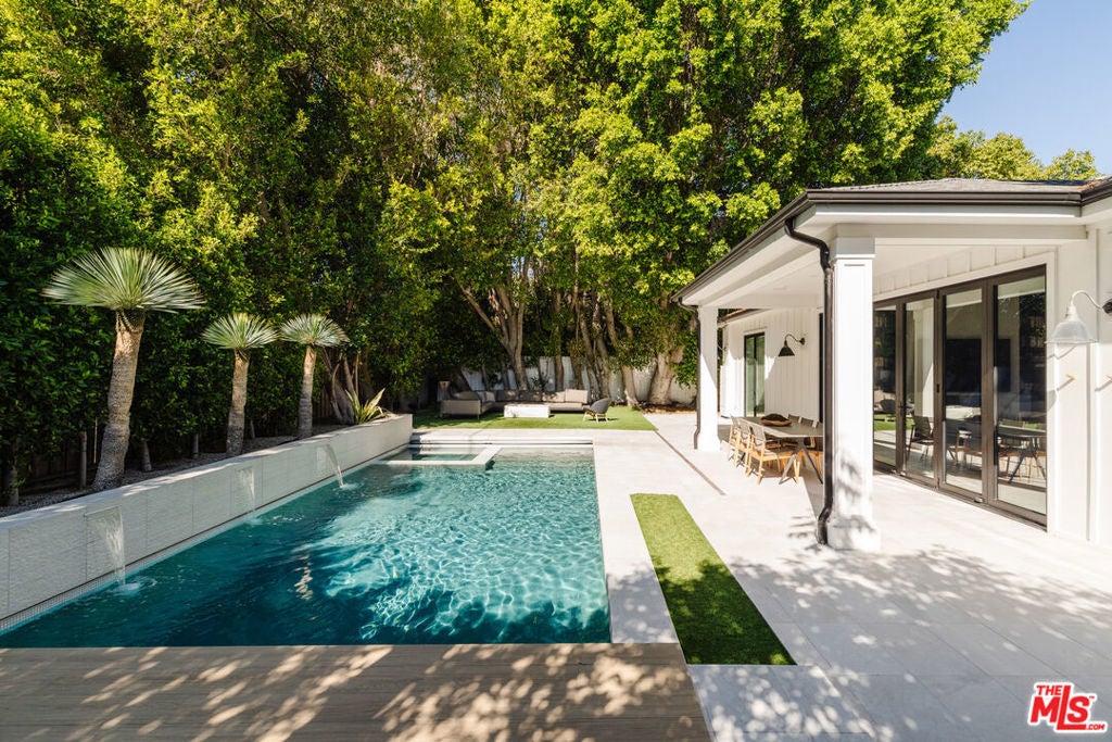 Photo of Listing #25533639