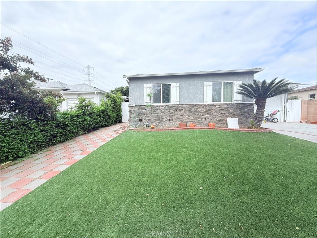 Photo of Listing #SB25097834