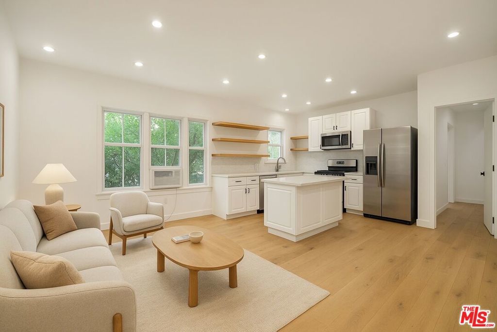 Photo of Listing #25532741