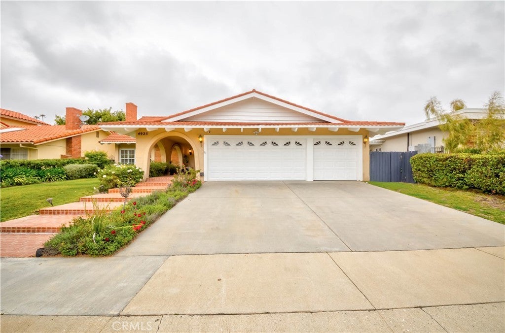 Photo of Listing #SB25098118