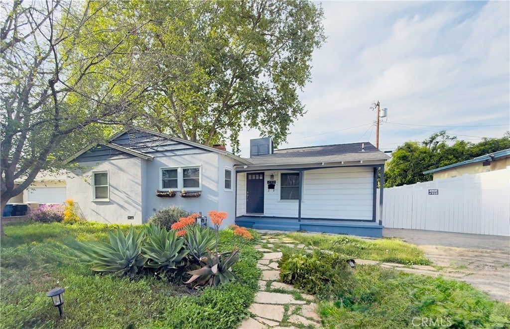 Photo of Listing #SR25098370