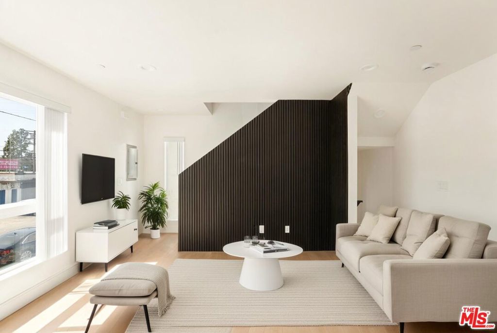 Photo of Listing #25534155