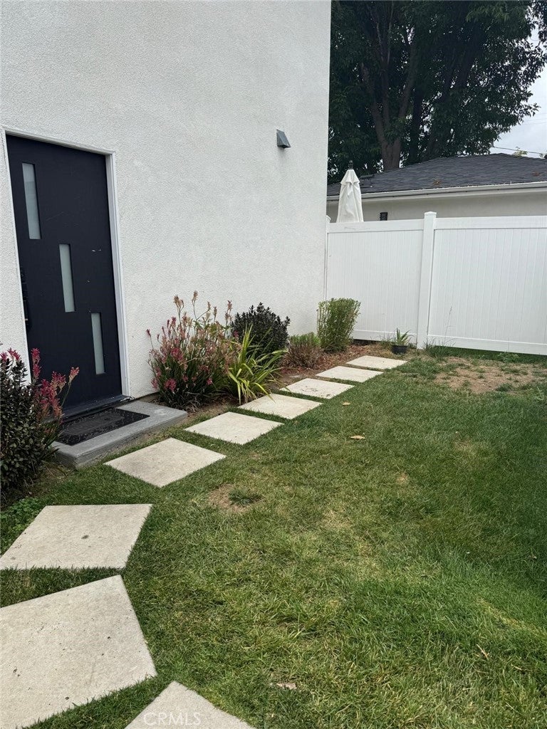 Photo of Listing #SR25097833