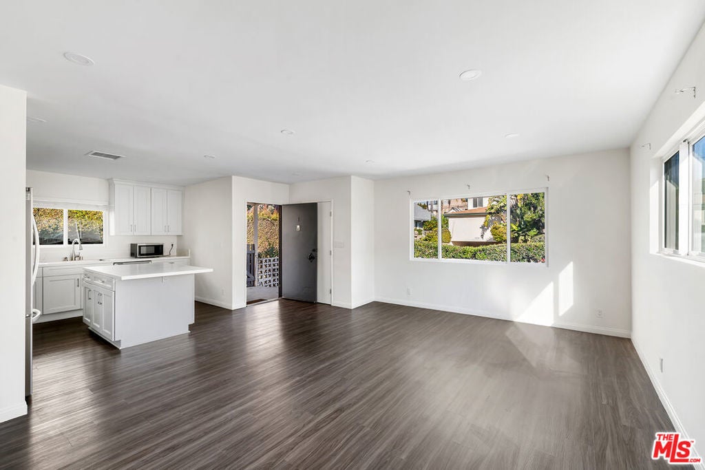 Photo of Listing #25534255