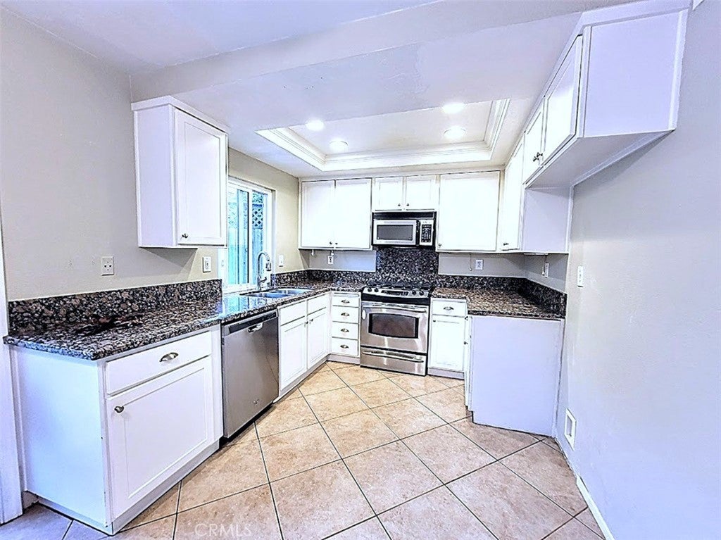 Photo of Listing #OC25100237