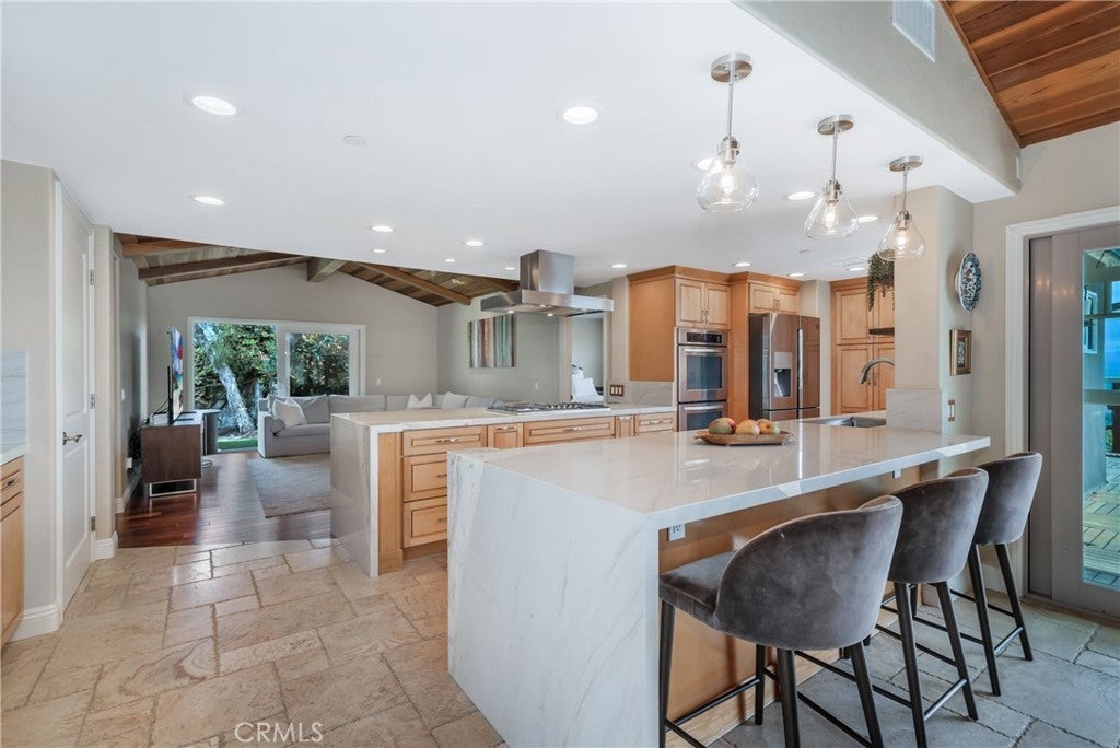 Photo of Listing #LG25100191