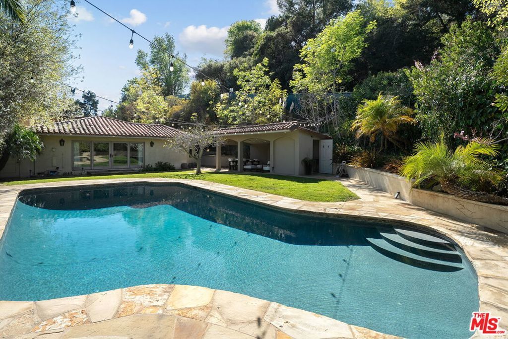 Photo of Listing #25534775