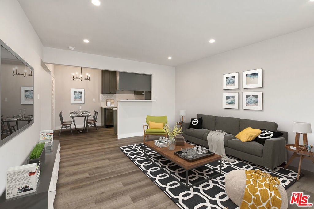 Photo of Listing #25535207