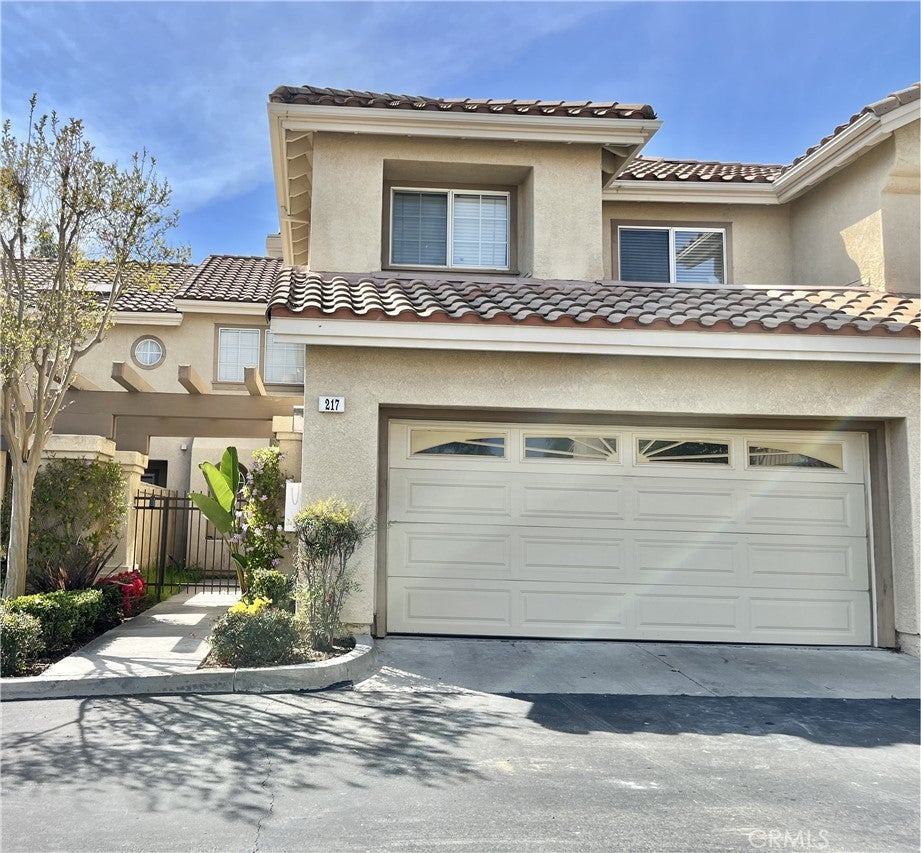 Photo of Listing #OC25101047