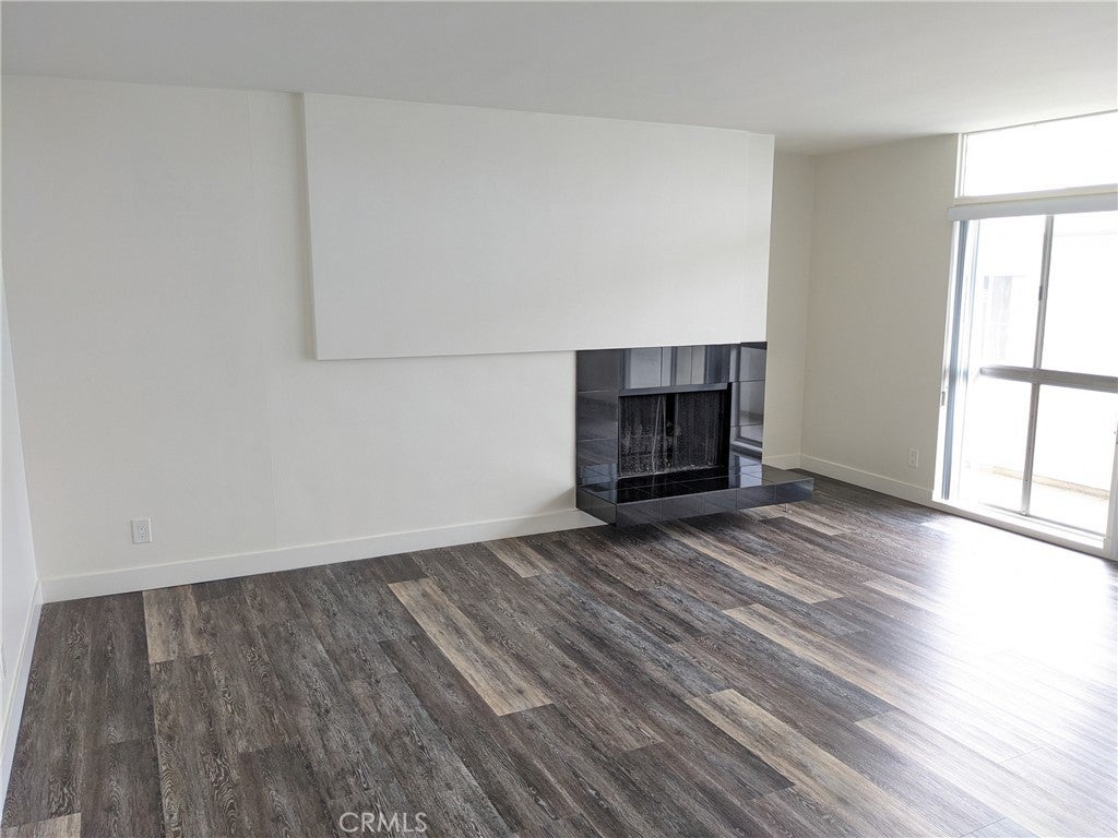 Photo of Listing #PW25101178