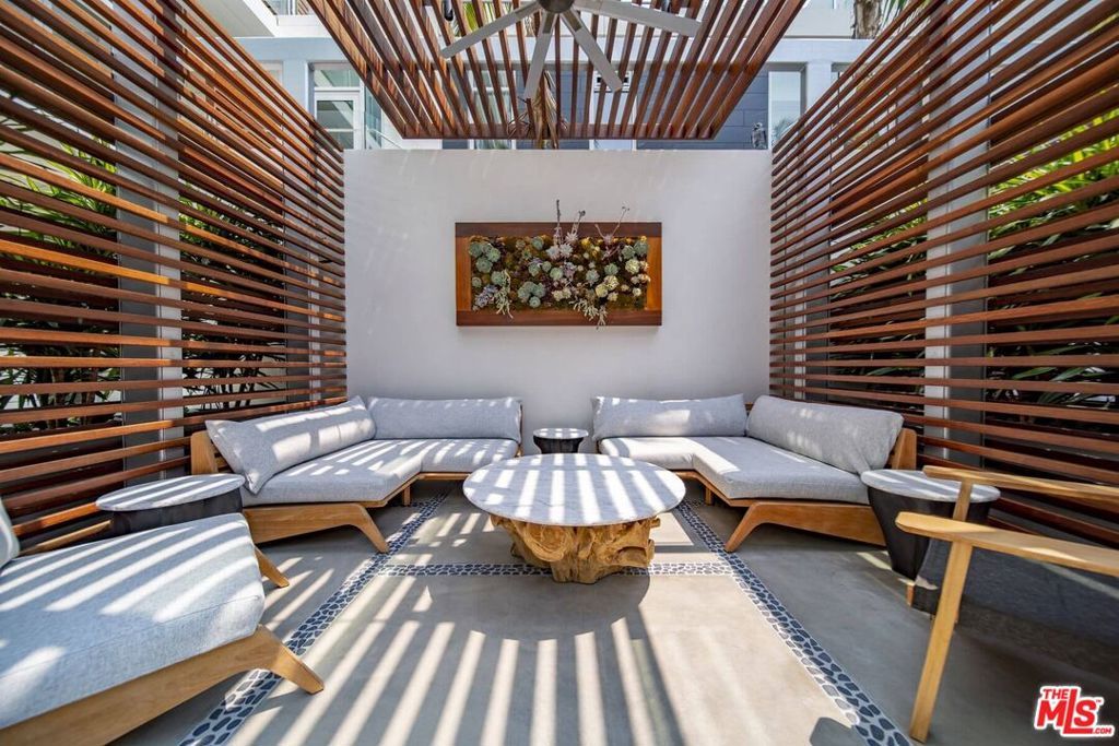 Photo of Listing #25535569