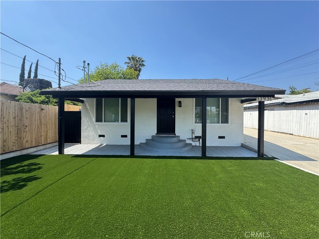 Photo of Listing #SR25101599