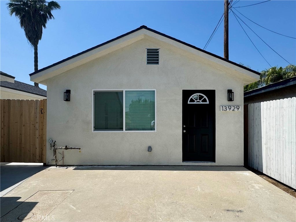 Photo of Listing #SR25101645