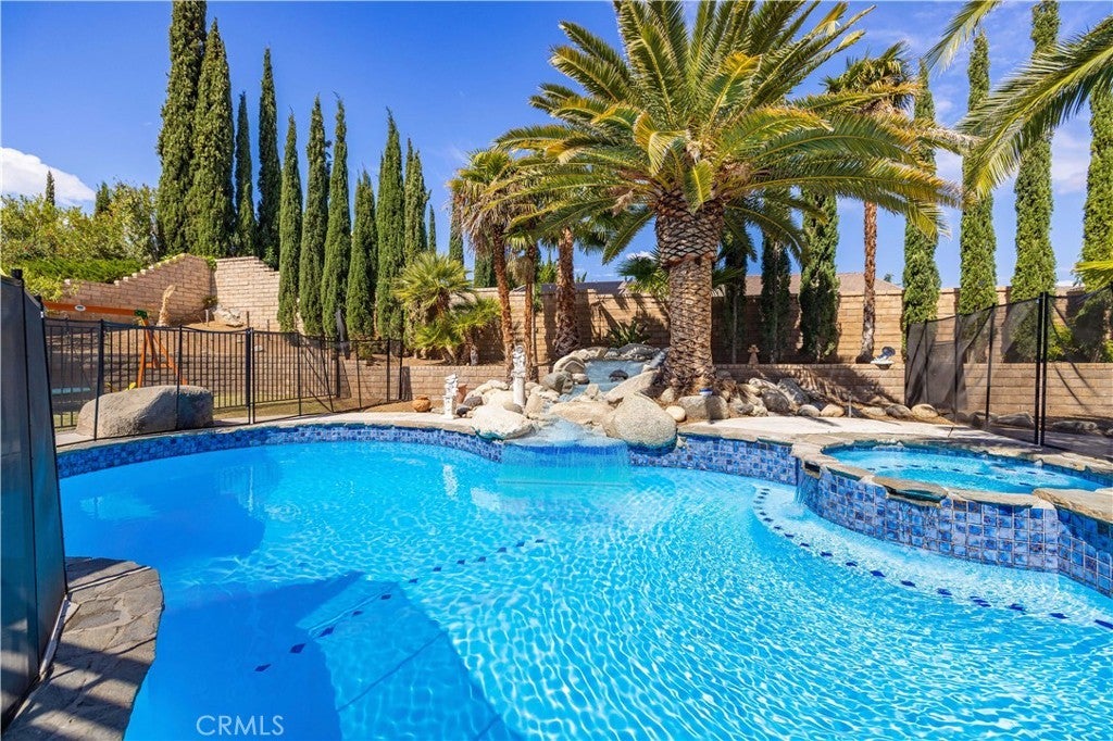 Photo of Listing #PF25096561