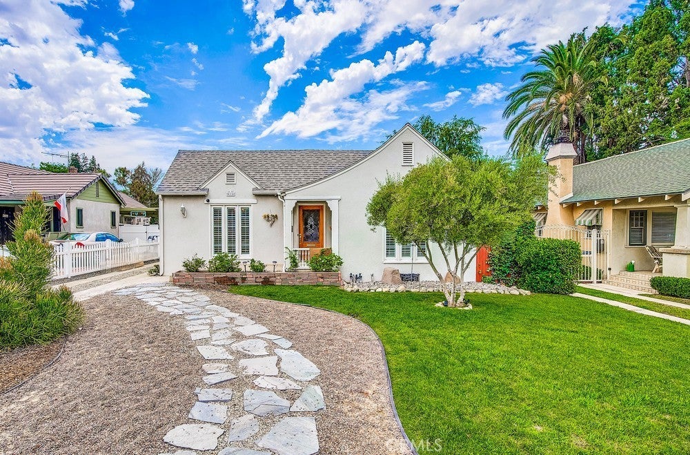 Photo of Listing #OC25101545