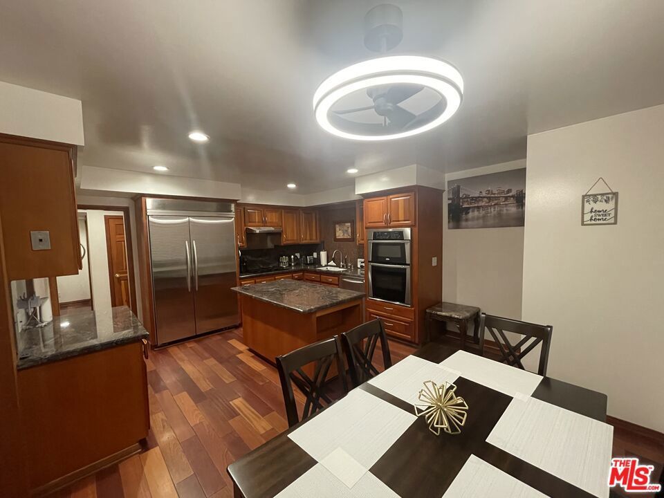 Photo of Listing #25535715