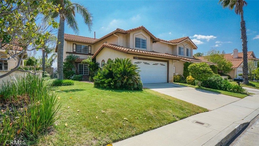 Photo of Listing #SR25100411