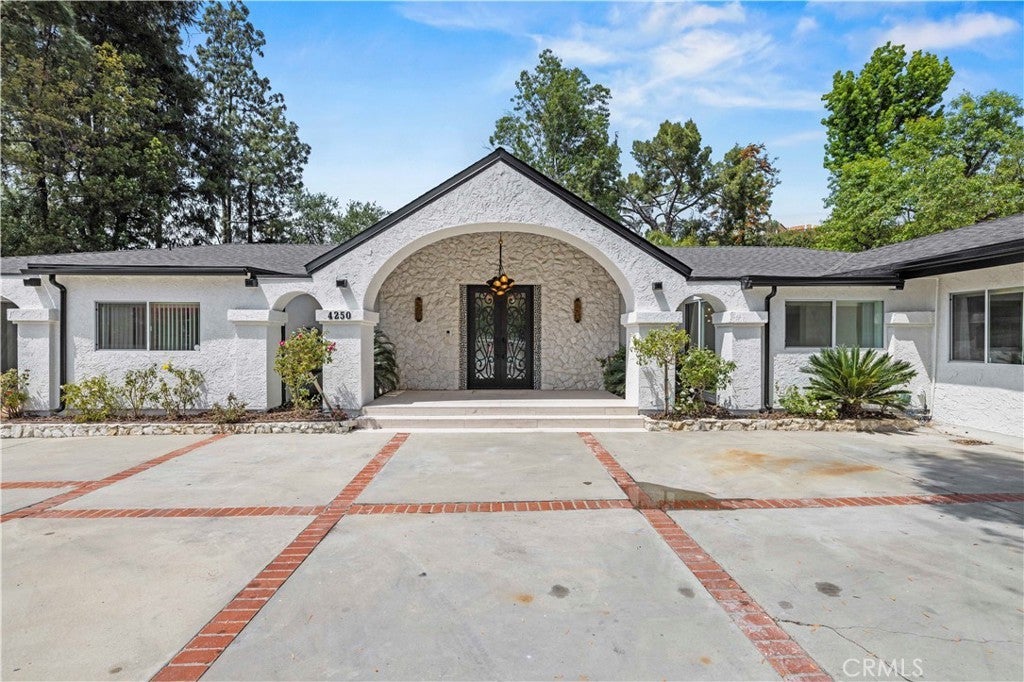 Photo of Listing #SR25102256