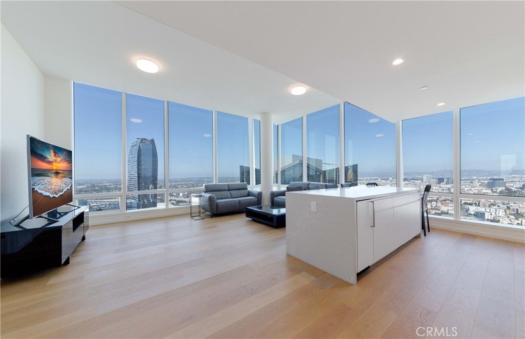 Photo of Listing #PW25102260