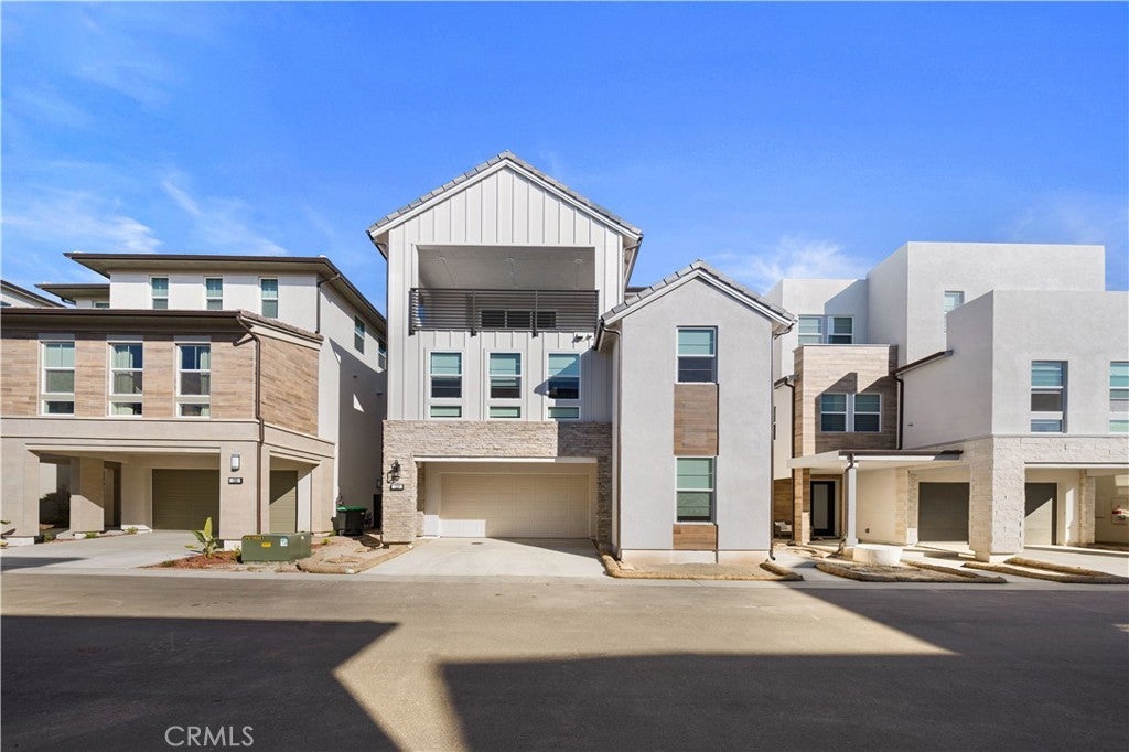 Photo of Listing #OC25101744