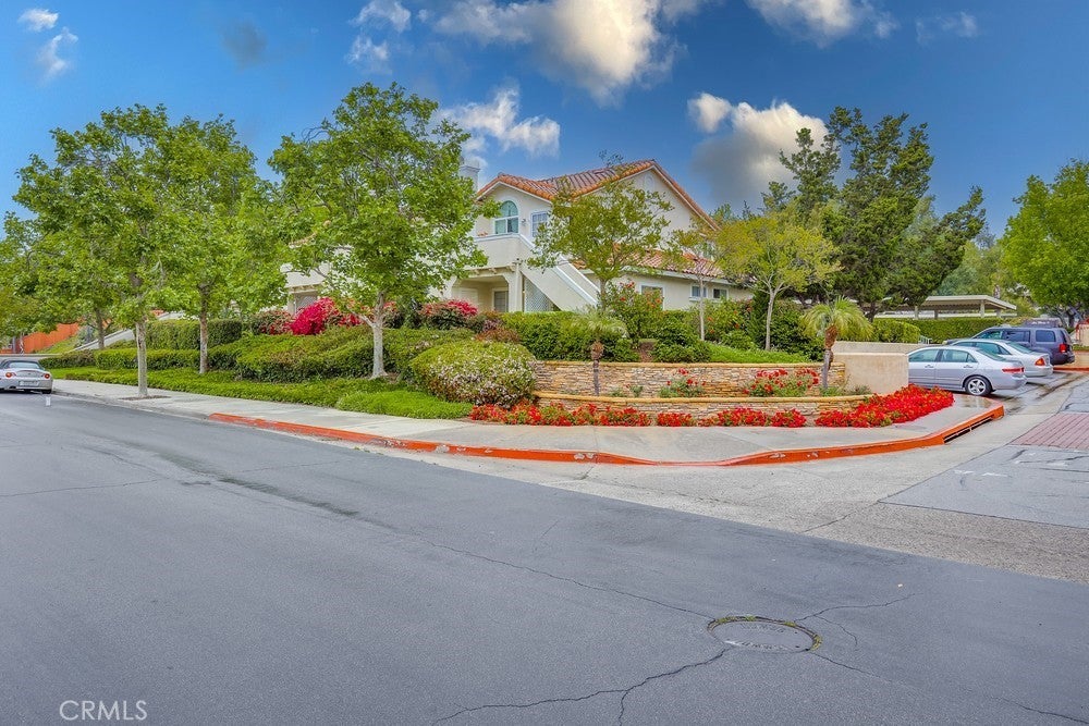 Photo of Listing #OC25101463