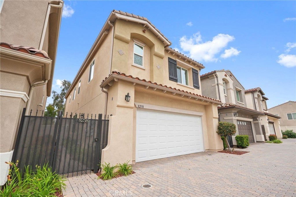 Photo of Listing #SR25102077