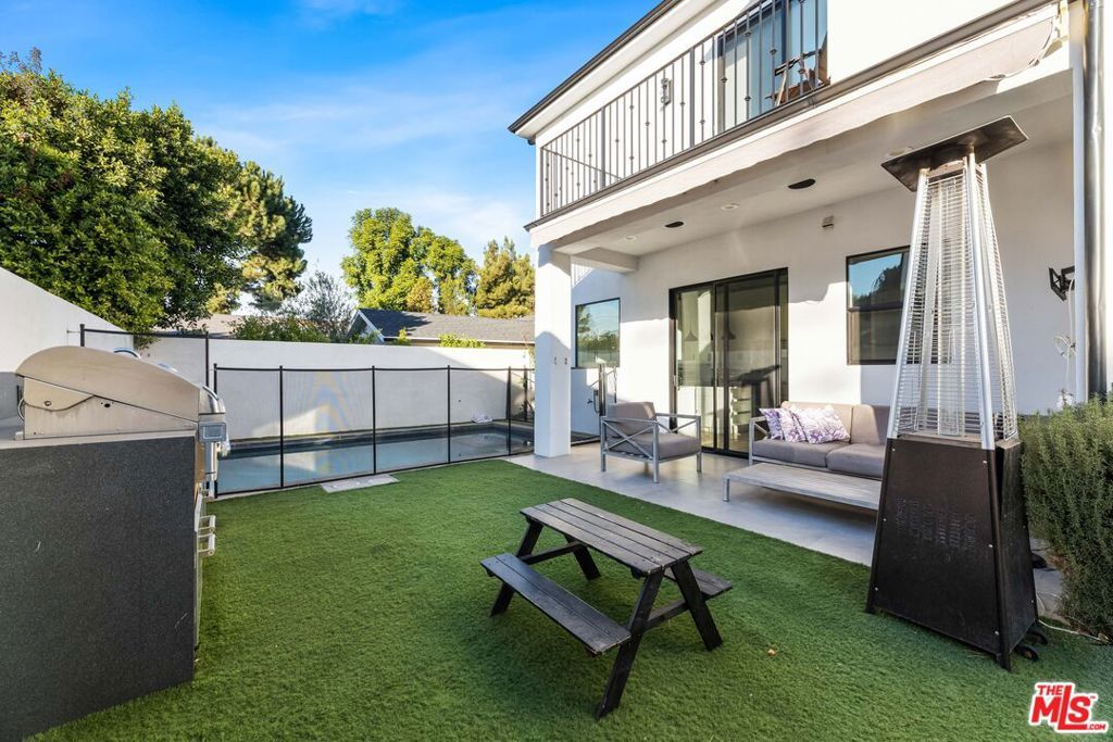 Photo of Listing #25536355