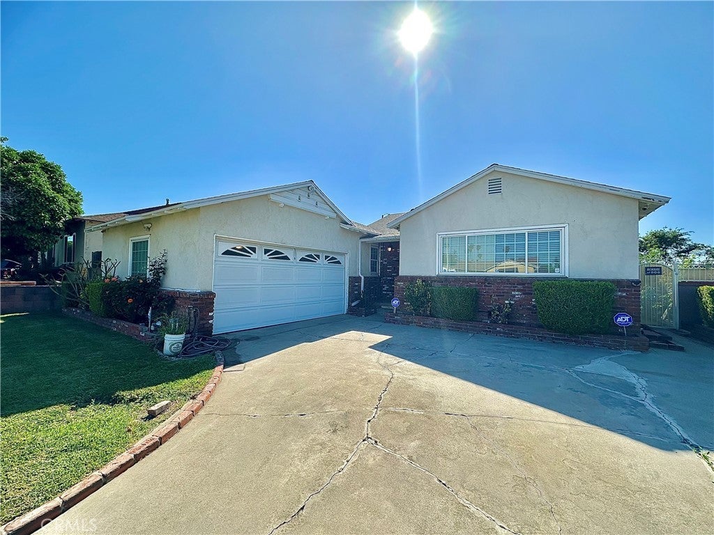 Photo of Listing #TR25103380