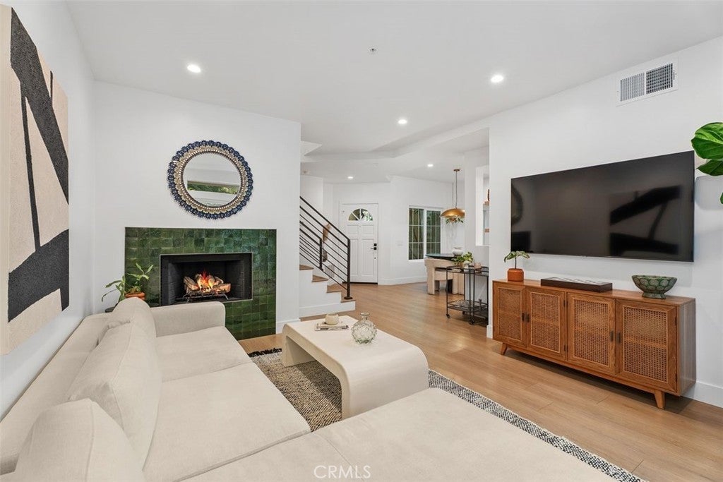 Photo of Listing #OC25103334