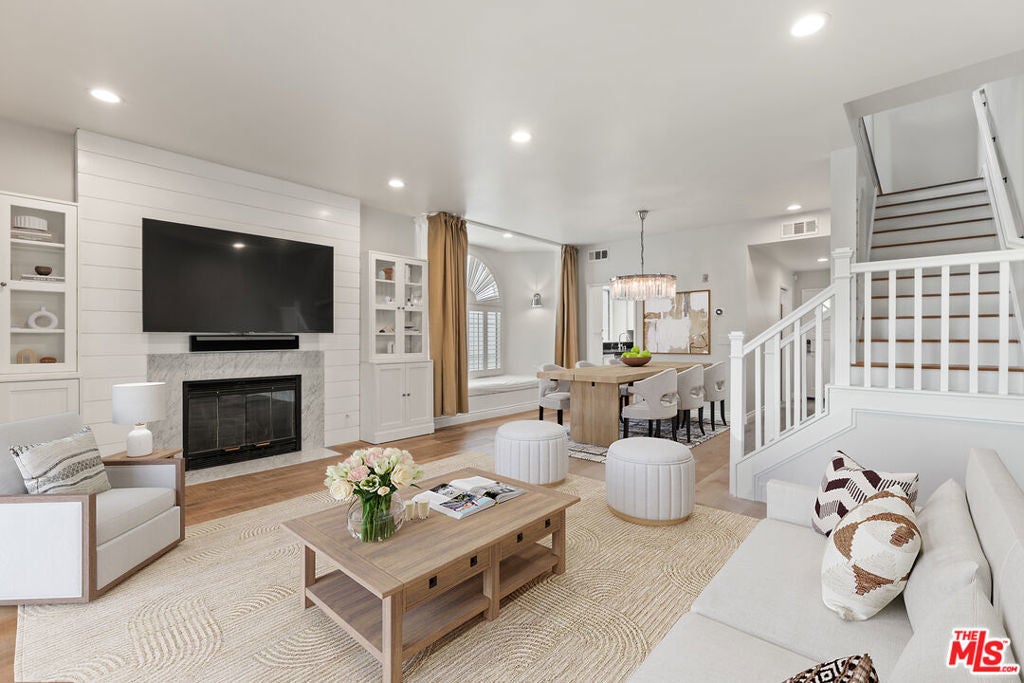 Photo of Listing #25531603