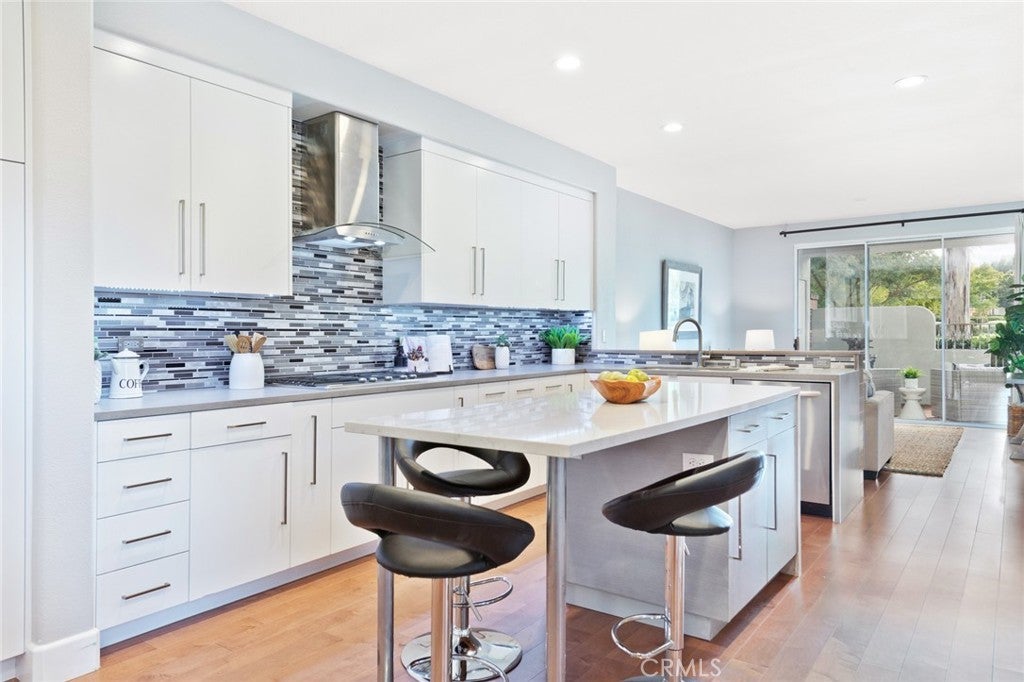 Photo of Listing #OC25103743