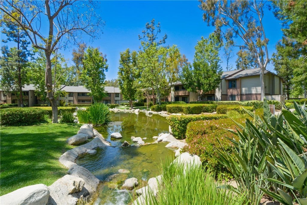 Photo of Listing #OC25103873