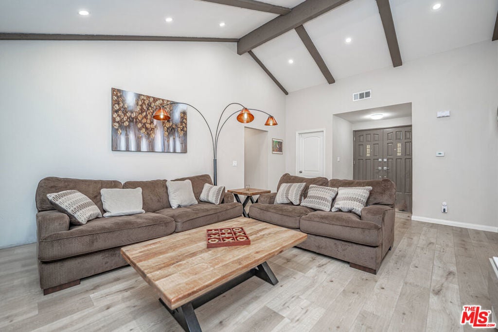 Photo of Listing #25531107