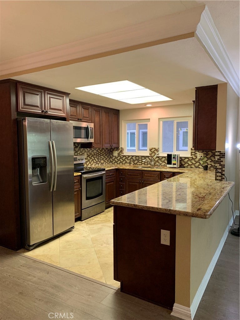 Photo of Listing #OC25102309