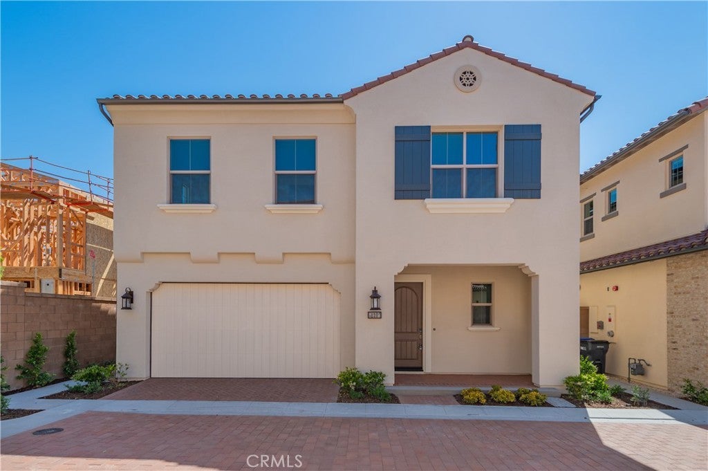 Photo of Listing #OC25104393