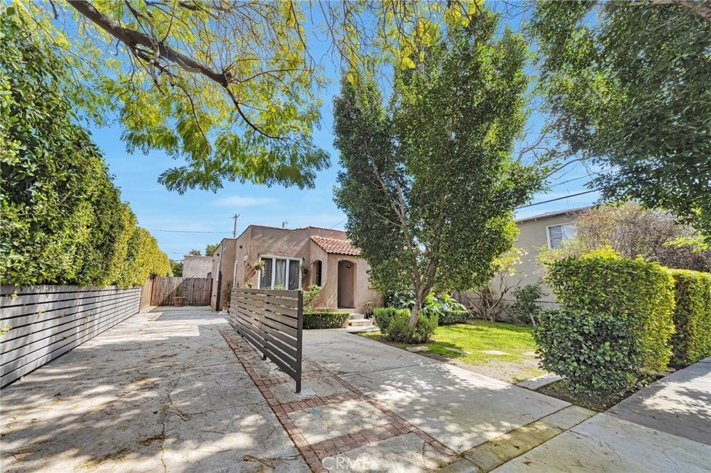 Photo of Listing #SR25104415