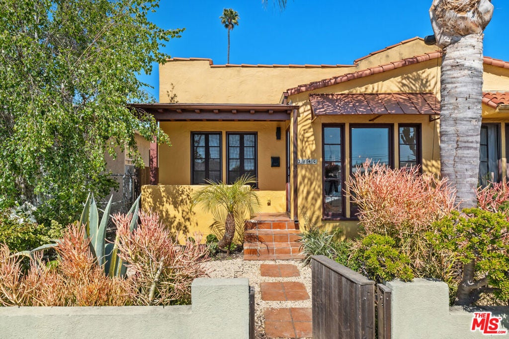 Photo of Listing #25537135