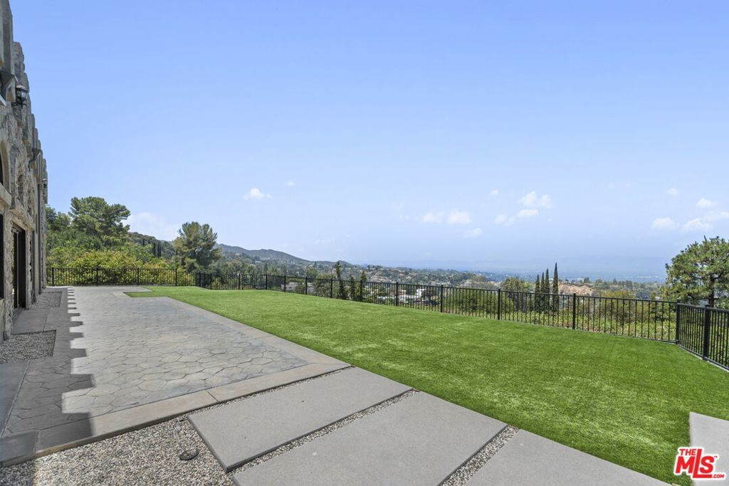 Photo of Listing #25536973