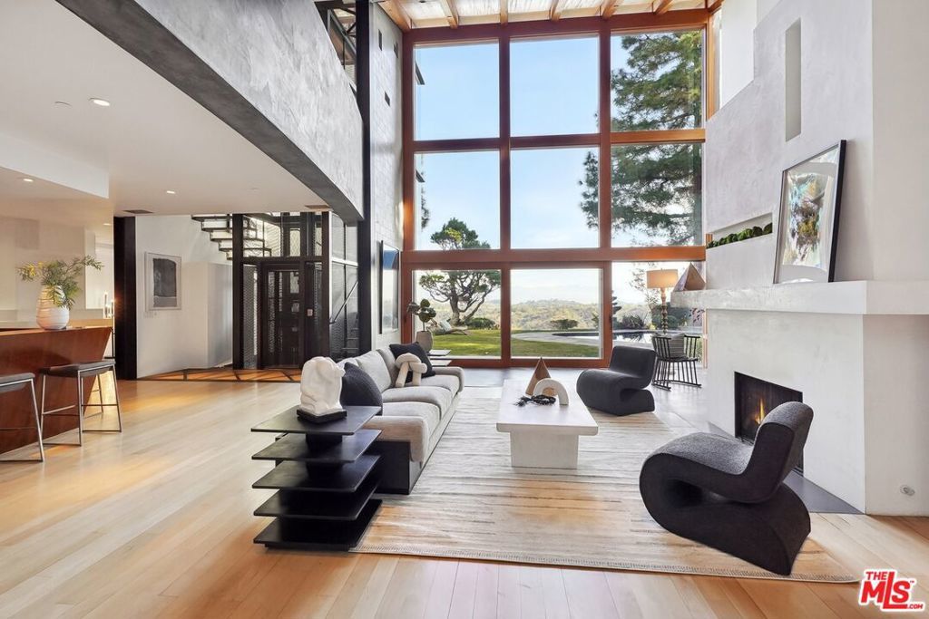 Photo of Listing #25537249