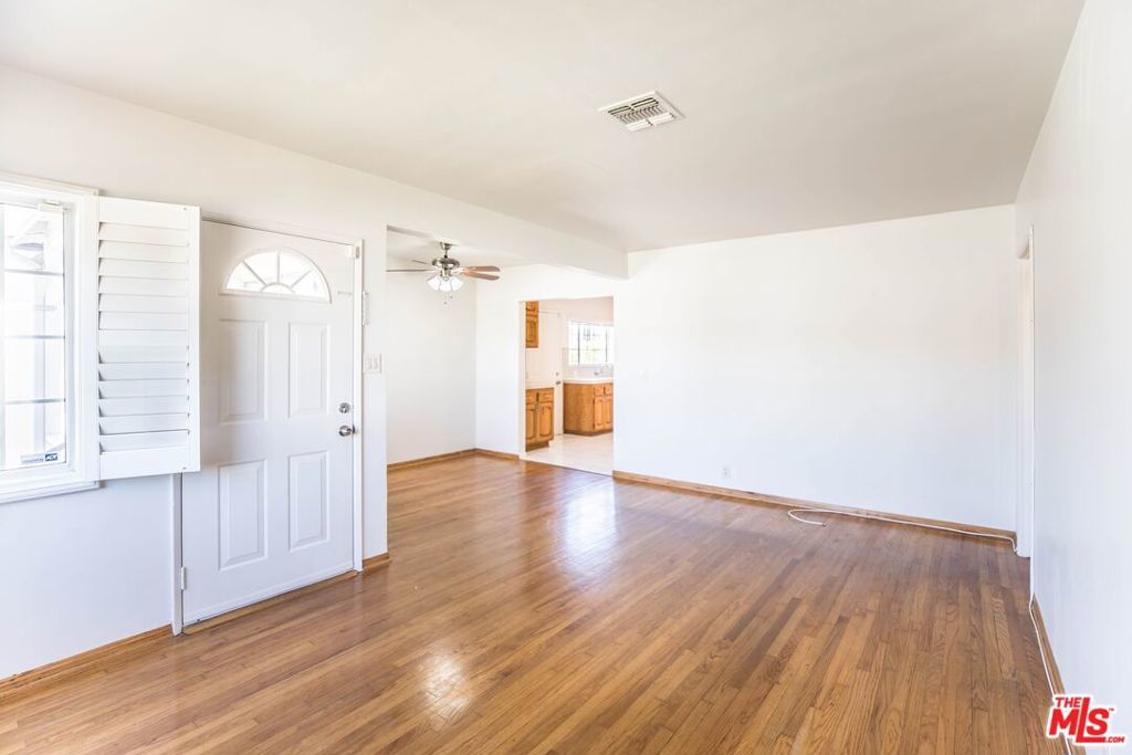 Photo of Listing #25530837