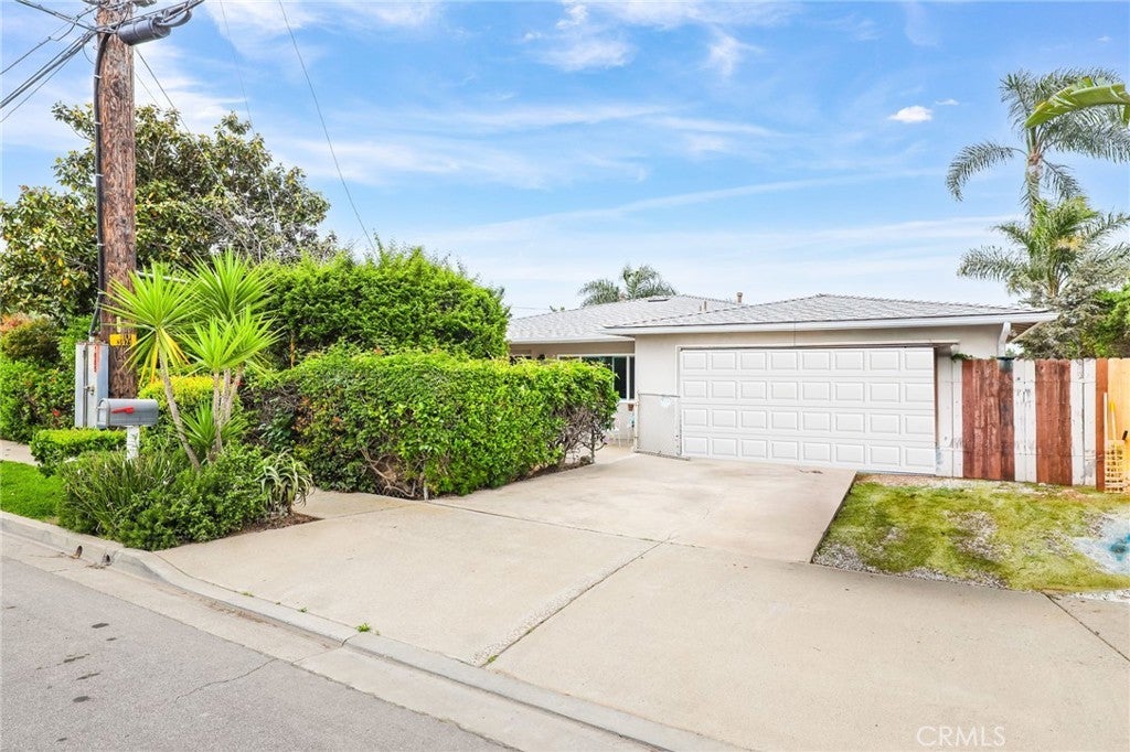 Photo of Listing #OC25105380