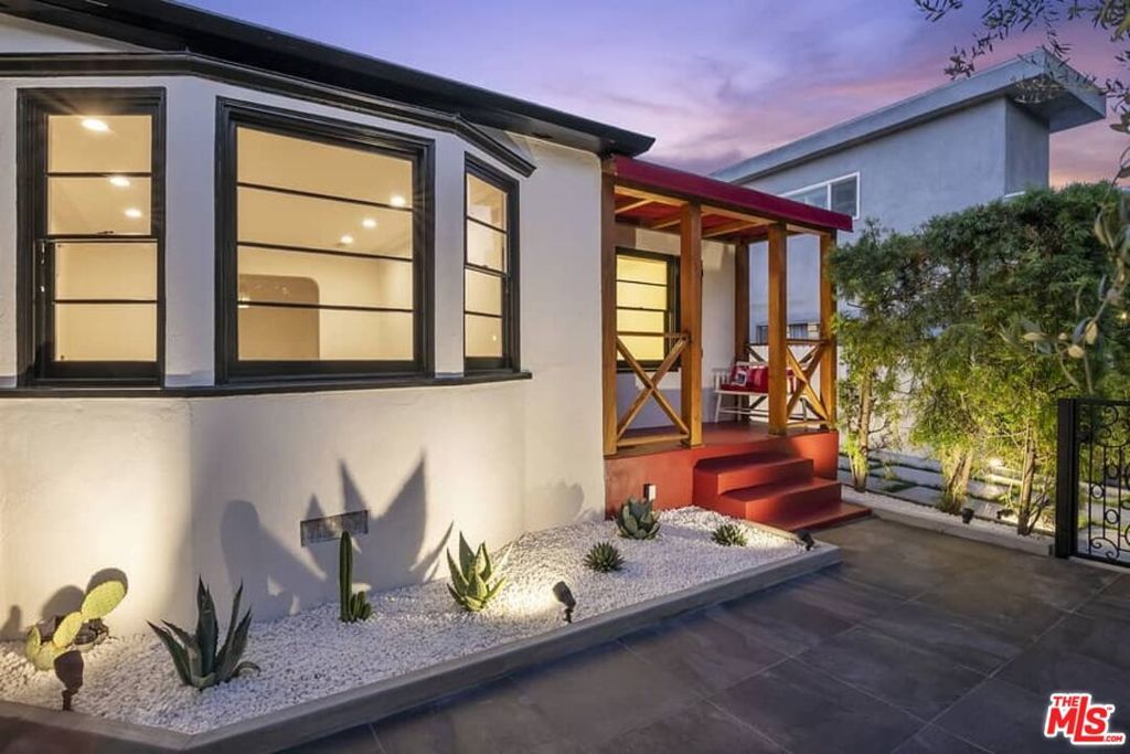 Photo of Listing #25537553