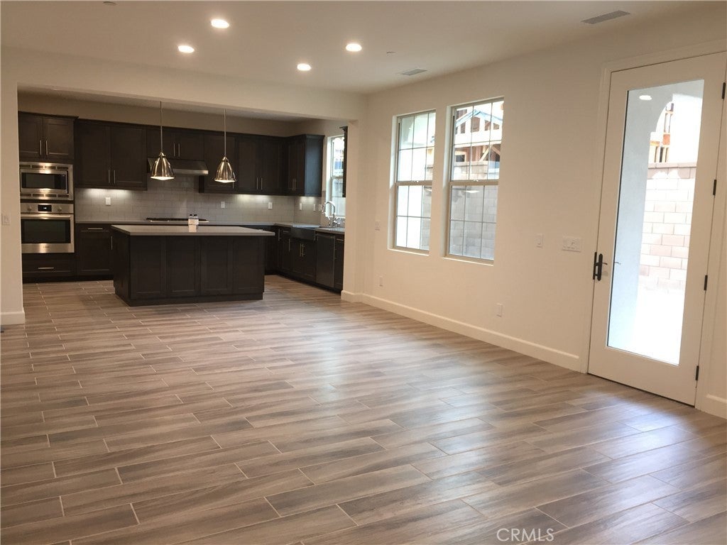 Photo of Listing #OC25105836