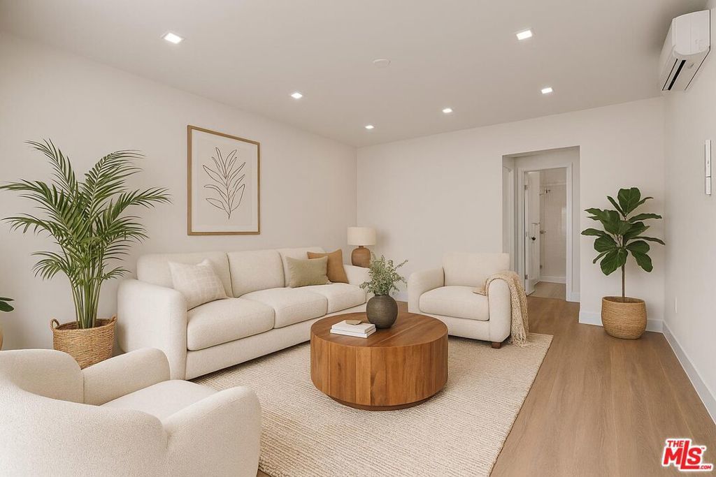 Photo of Listing #25538013