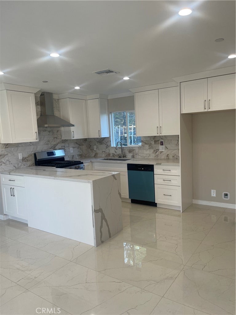 Photo of Listing #SR25106319