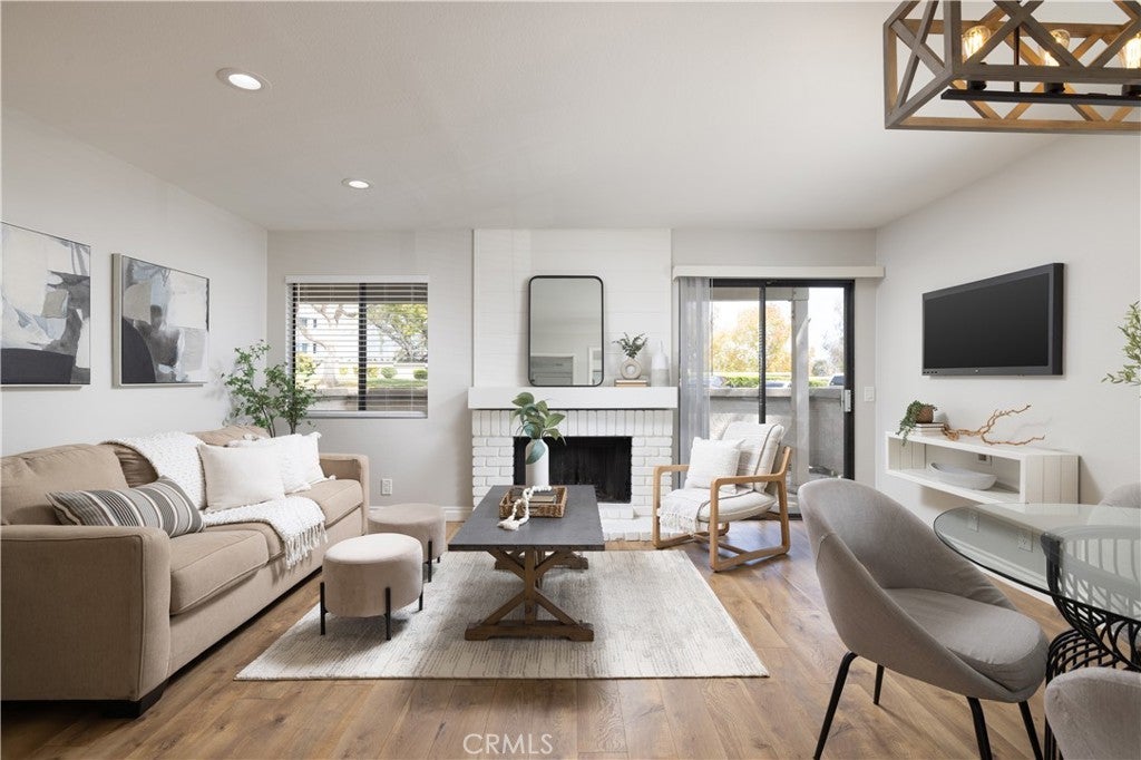 Photo of Listing #OC25106316