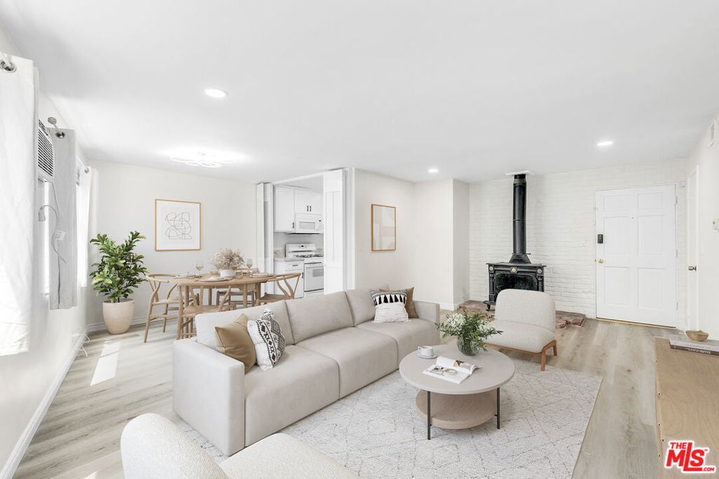 Photo of Listing #25538447